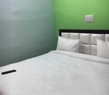 Faridabad Hotel | Hotel O The Limestone