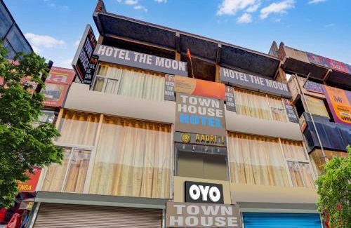 Sector 27 Hotel | Hotel O The Moon