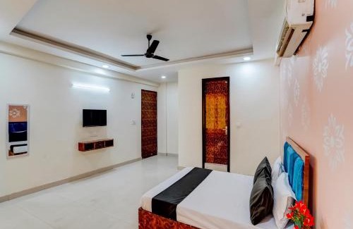 Sector 27 Hotel | Hotel O The Moon
