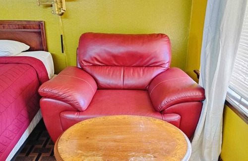 Athens Hotel | Hotel O Victorian Inn Athens TX