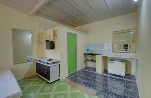 Kihim Hotel | Hotel O Yellow House