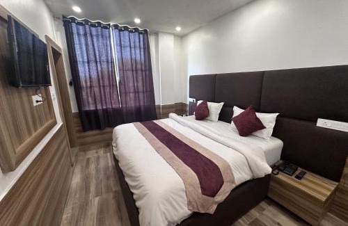 Gorakhpur Hotel | Hotel Obsidian Red