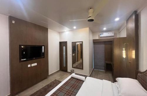 Sangolda House | Hotel Ocean Wave, Calangute Beach