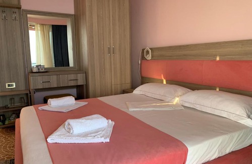 Qeparo Hotel | Hotel Odhisea Qeparo