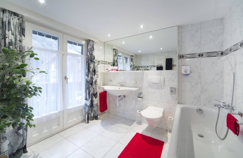 Saas Almagell Bed & Breakfast | Hotel Olympia