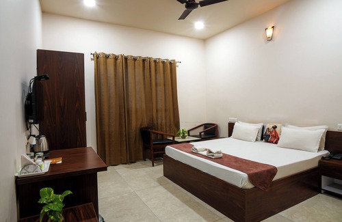 Hisar Hotel | Hotel Omkar