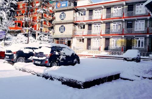 Bhagsu Nag Hotel | Hotel Omni