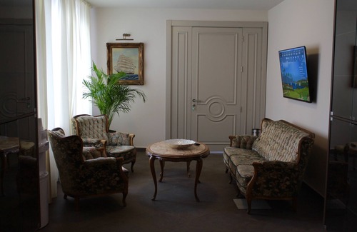 Maini Hotel | Hotel Opera Jaz