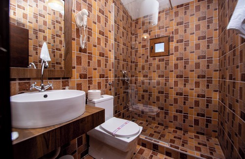 Maini Hotel | Hotel Opera Jaz
