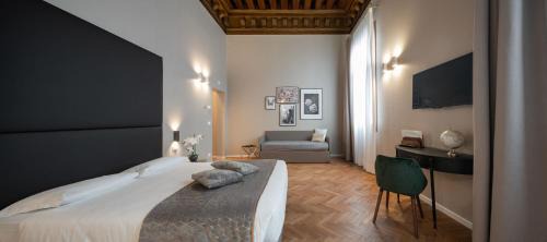 Santa Croce Hotel | Hotel Palazzo Martinelli Dolfin