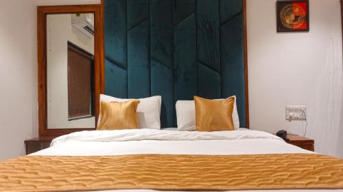 Mumbai Hotel | Hotel Palms Residency, Chembur Mumbai