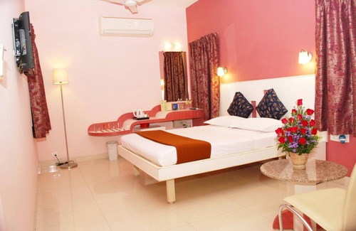Egmore Hotel | Hotel Pandian