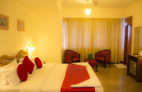 Statue Hotel | Hotel Pankaj