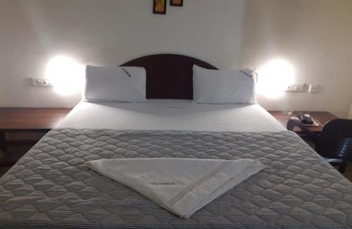Uttukuli Hotel | Hotel Paradise Inn