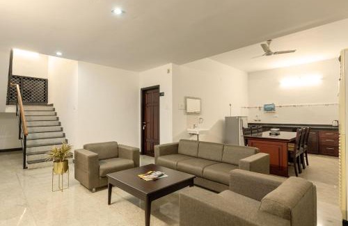 Adyar Hotel | Hotel Paramount Suites & Service Apartments