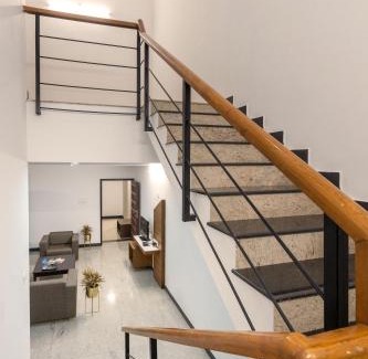 Adyar Hotel | Hotel Paramount Suites & Service Apartments