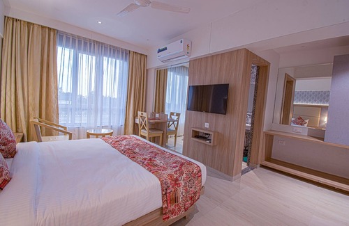 Kolhapur Hotel | Hotel Park Tree