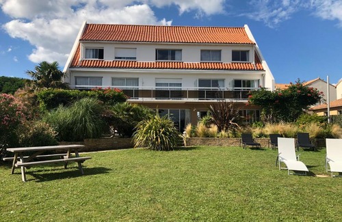 Pornic Hotel | Hotel Particulier LE ROCHER DES MARAIS "Proximité Plage & Vue mer pour certains hébergements"