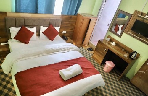 Taplejung Hotel | Hotel Pathibhara