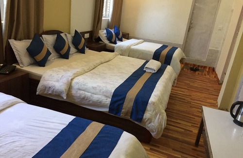 Taplejung Hotel | Hotel Pathibhara