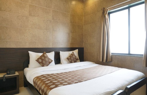 Pimpri Colony Hotel | Hotel Pavitra