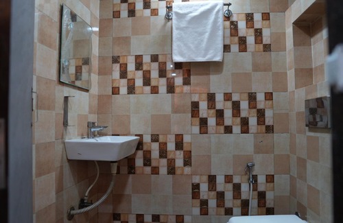 Bhandup West Hotel | Hotel Pearl View
