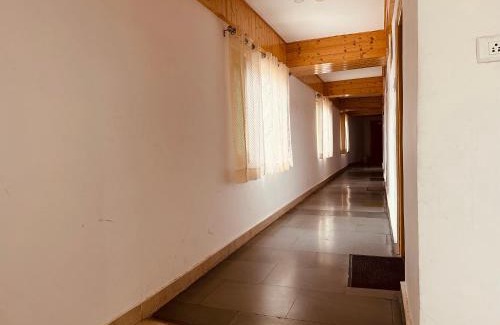 Mohal Hotel | Hotel Pine Grove