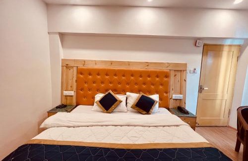 Mohal Hotel | Hotel Pine Grove