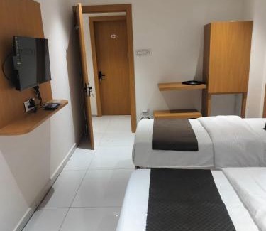 Rajkot Hotel | Hotel Pine View