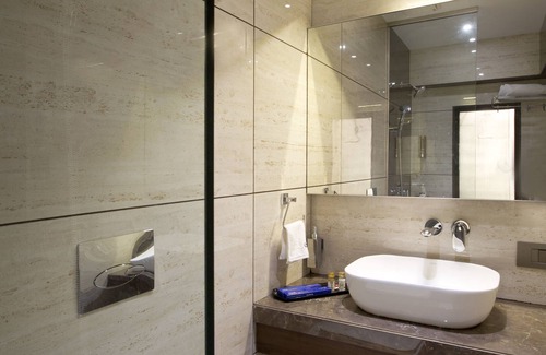Vile Parle East Hotel | Hotel Planet Residency
