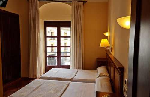 Cordoba Old City Hotel | Hotel Plateros