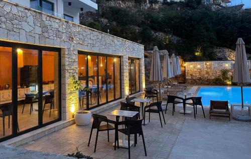 Sarande Hotel | Hotel Platon