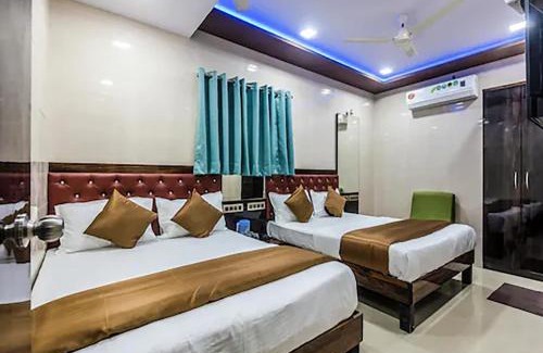 Prabhadevi Hotel | Hotel Plaza- Near Byculla Railway Station