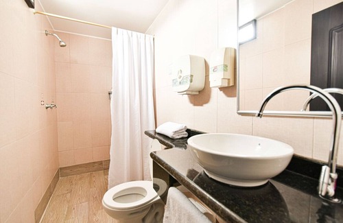 Ibarra Hotel | Hotel Plaza Victoria