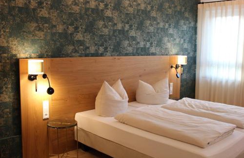 Dachau District Hotel | Hotel Poellners 20 min von München Hbf