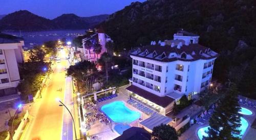 Icmeler City Center Hotel | HOTEL PORTOFİNO Marmaris