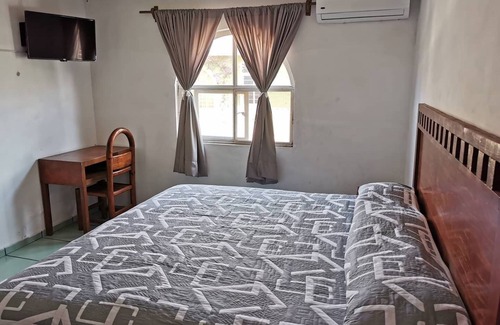 Salvatierra Hotel | Hotel Posadas Ocampo Rotamundos