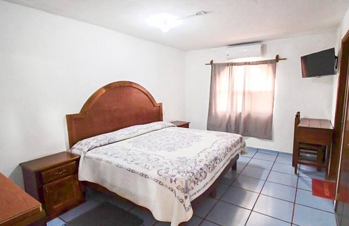 Salvatierra Hotel | Hotel Posadas Ocampo Rotamundos