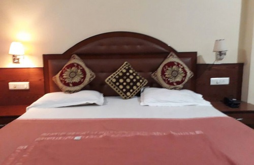 Sambalpur Bed & Breakfast | Hotel Pramod
