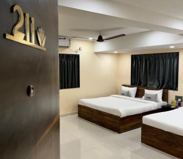 Shirdi Hotel | Hotel Pravasa stay ,Shirdi