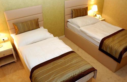 Vrable Hotel | Hotel Predium
