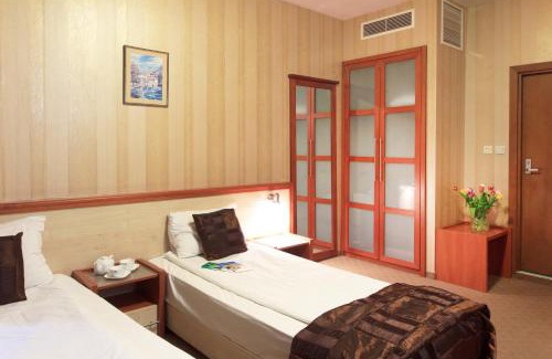 Veliko Tarnovo Center Hotel | Hotel Premier - Veliko Tarnovo City Center, Panorama View