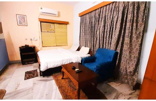 Sector II Hotel | HOTEL PREMIUM THE IMAGE A QULITY STAY Near BH Park
