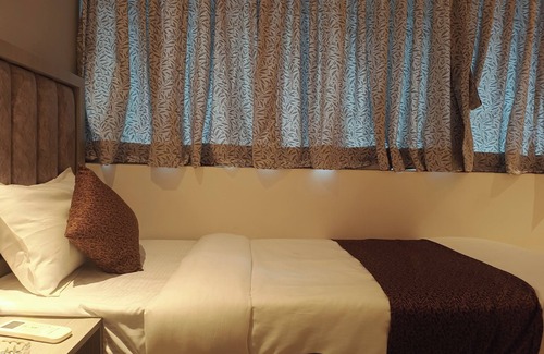 Kurla Hotel | Hotel Preston