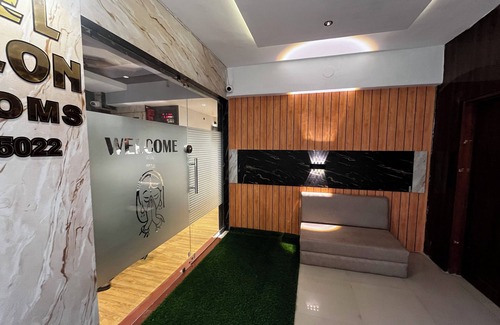 Navrangpura Hotel | Hotel Privilon