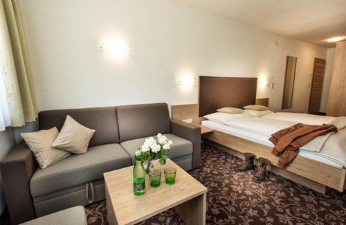 Ladis Hotel | Hotel Puint