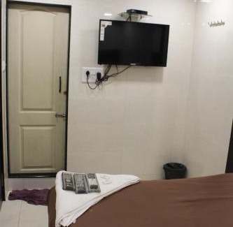 Dongri Hotel | Hotel Qamar