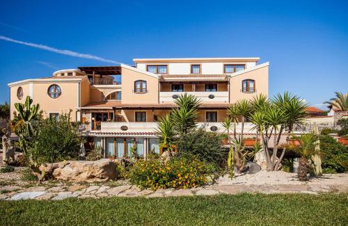 Putzu Idu Hotel | Hotel Raffael PHG