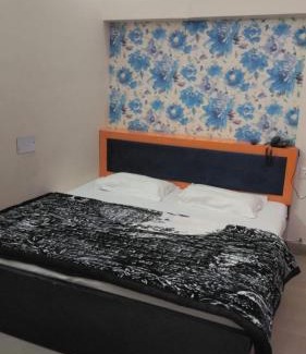 Jagadhri Hotel | Hotel Rainbow