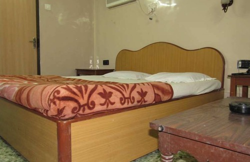 Prabhadevi Hotel | Hotel Rajdoot